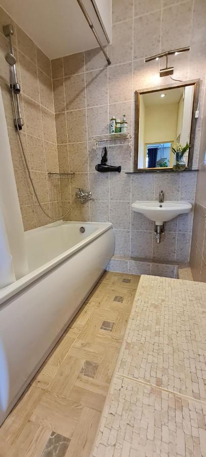 Rehouse Stikliu 4 Apartment วิลนีอุส ภายนอก รูปภาพ